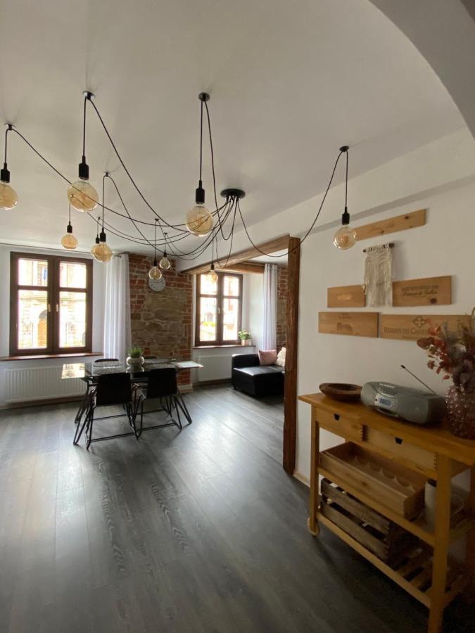 קלודז'קו Apartament Przy Ratuszu מראה חיצוני תמונה