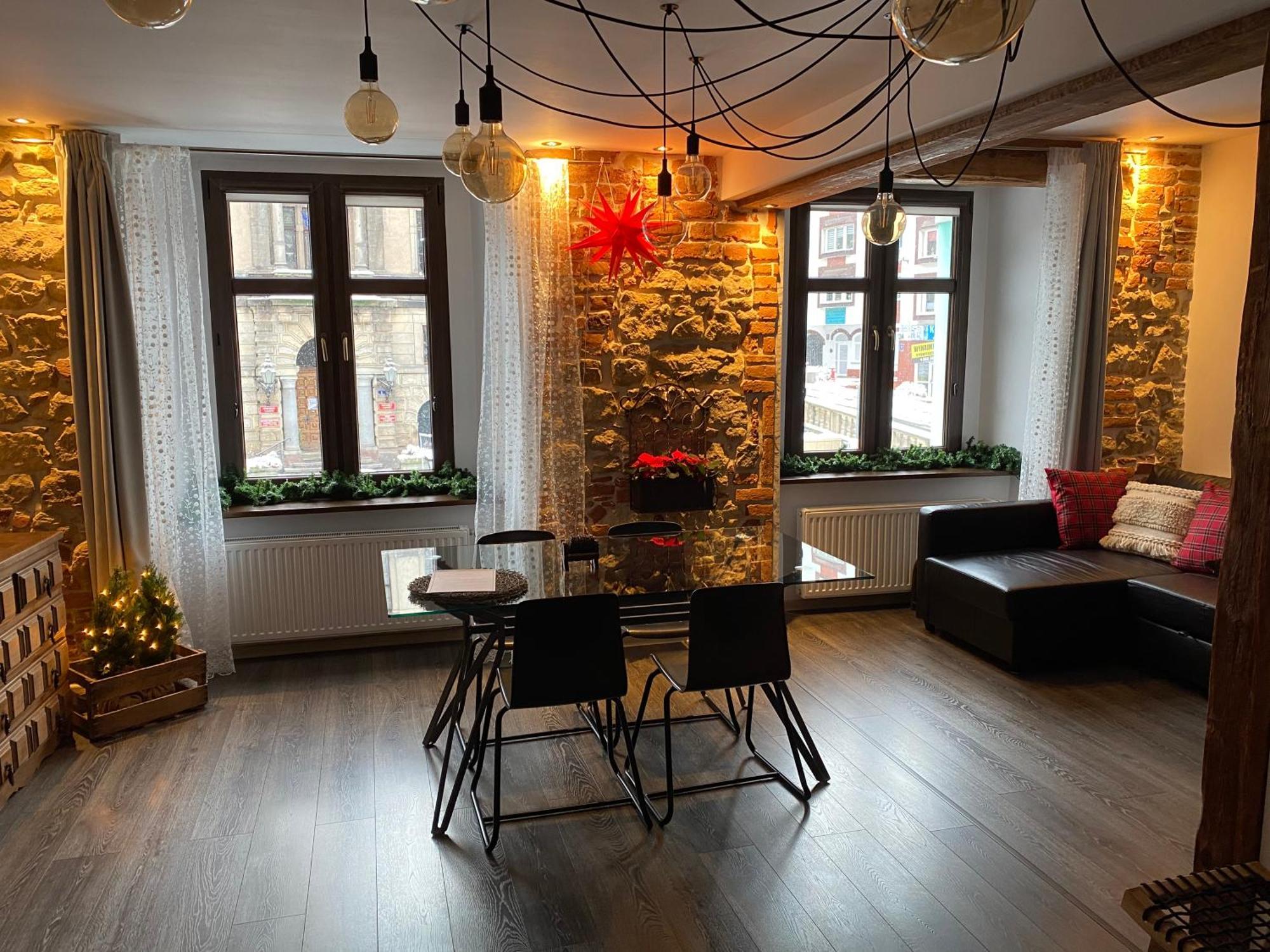 קלודז'קו Apartament Przy Ratuszu מראה חיצוני תמונה