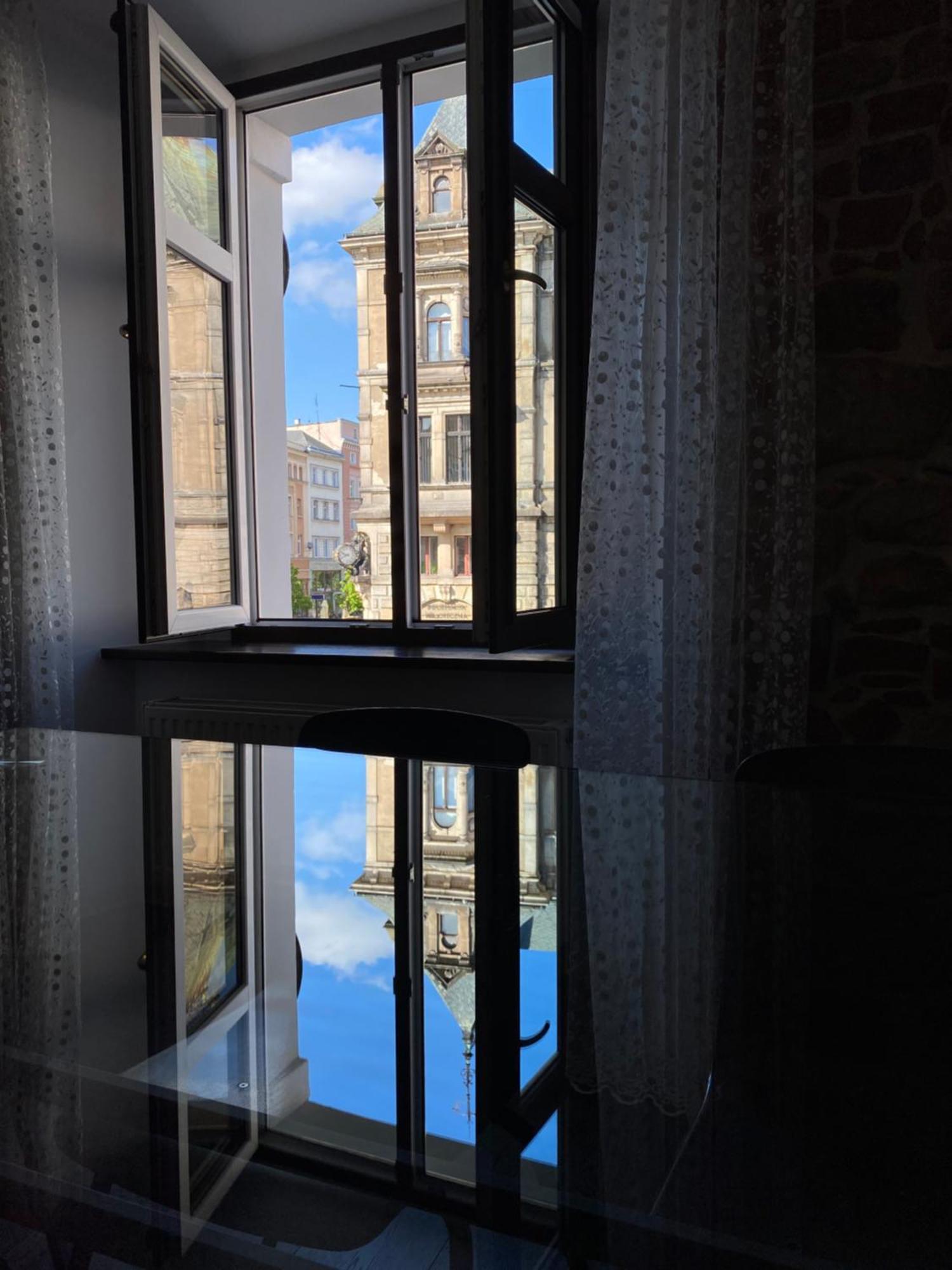 קלודז'קו Apartament Przy Ratuszu מראה חיצוני תמונה